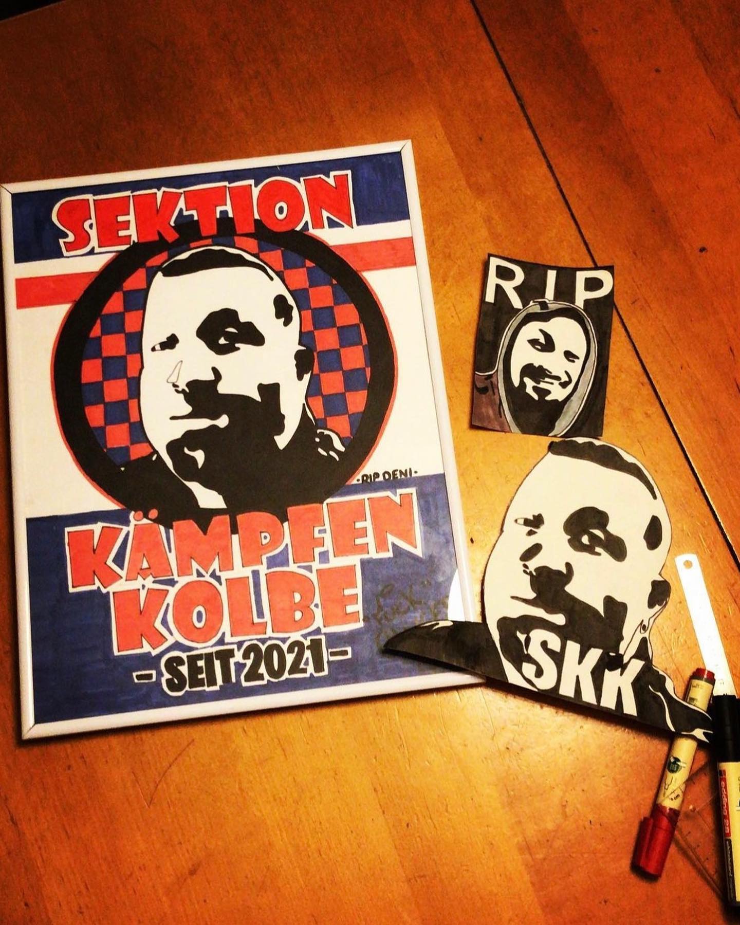 R.I.P. @cancerfluencer_deni 

Und vielen Dank an die Sektion Kämpfen Kolb SKK …. Für diese tollen Einblicke gestern. Hier findet Jugendarbeit statt. Im Fantreff werden Ideen geschmiedet, Taschengelder gezählt und zusammengelegt für neue Projekte und Shows während der Spiele. Ihr habt viel mehr Aufmerksamkeit verdient. Und ich danke EUCH für euerm Einsatz. Leider waren nicht alle da, aber nächstes mal machen wir ein Gruppenbild mit allen.

FUCK CANCER ♋️…. Und wenn ihr durch eure Choreografien nur 2 Leute dazu bewegt zur Vorsorge zu gehen …. Habt ihr mehr erreicht wie 90% der Jugendlichen (über die man ja immer nur schimpft)  hier passiert grad was sinnvolles … und dahin gehen die Spenden.
##

2023 wird legendär … 😜 auf viele weitere Mitglieder für die SKK 🍀🍀🍀

Danke einfach … ich kann es nur wiederholen … ihr seid der Hammer 🤩 

DEN SPENDENLINK FINDET IHR OBEN IN MEINEM Profil 

🤩🤩🫶🫶

#krebsisteinarschloch#darmkrebs#krebskämpfer #krebskrank #cancer #cancerfighter #lifestyle #lifeisgood #lifeisbeautiful #lifecoaching #paliativ #darmkrebs#lifeofadventure #love #selfie #healthylifestyle #healthy #gesundheit #gesundleben #krank #krankheit #lebensfreude #lebengenießen #lebensqualität #lebedeinleben #lebensmotto #fickdichkrebs #zitate